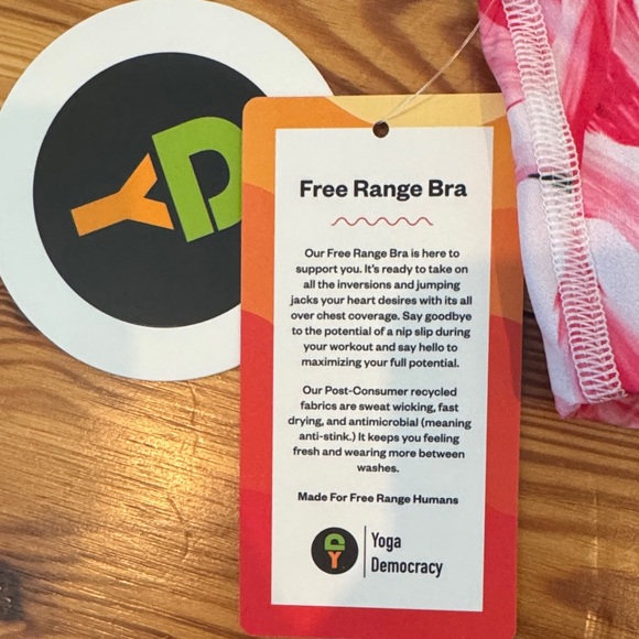NWT Yoga Democracy Pink Flamingo Free Range Sports Bra Large Ready To Flamingle - Picture 8 of 10